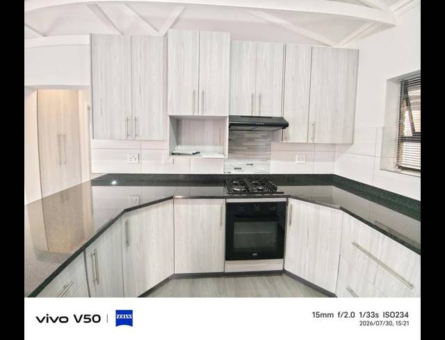 3 BEDROOM TOWNHOUSE FOR SALE IN SEEMEEU PARK